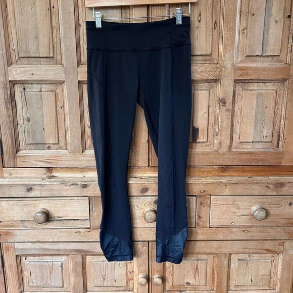 Lululemon 4 Black Athletic Leggings 7/8 Ankle Length Cinched Sides - Picture 1 of 7